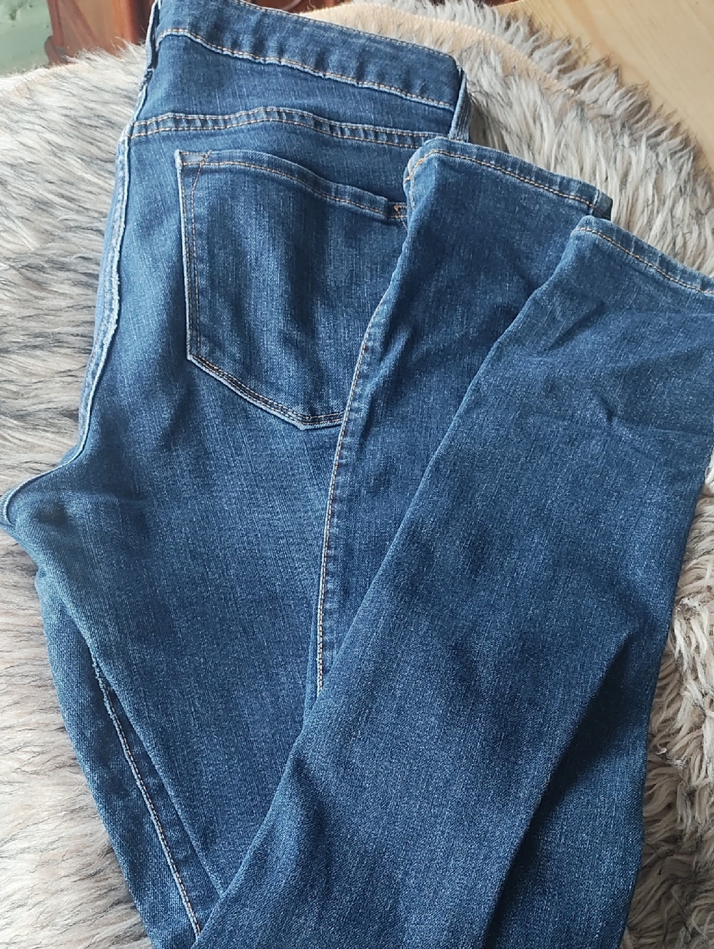 Old Navy Skinny Jeans in Medium Blue Wash